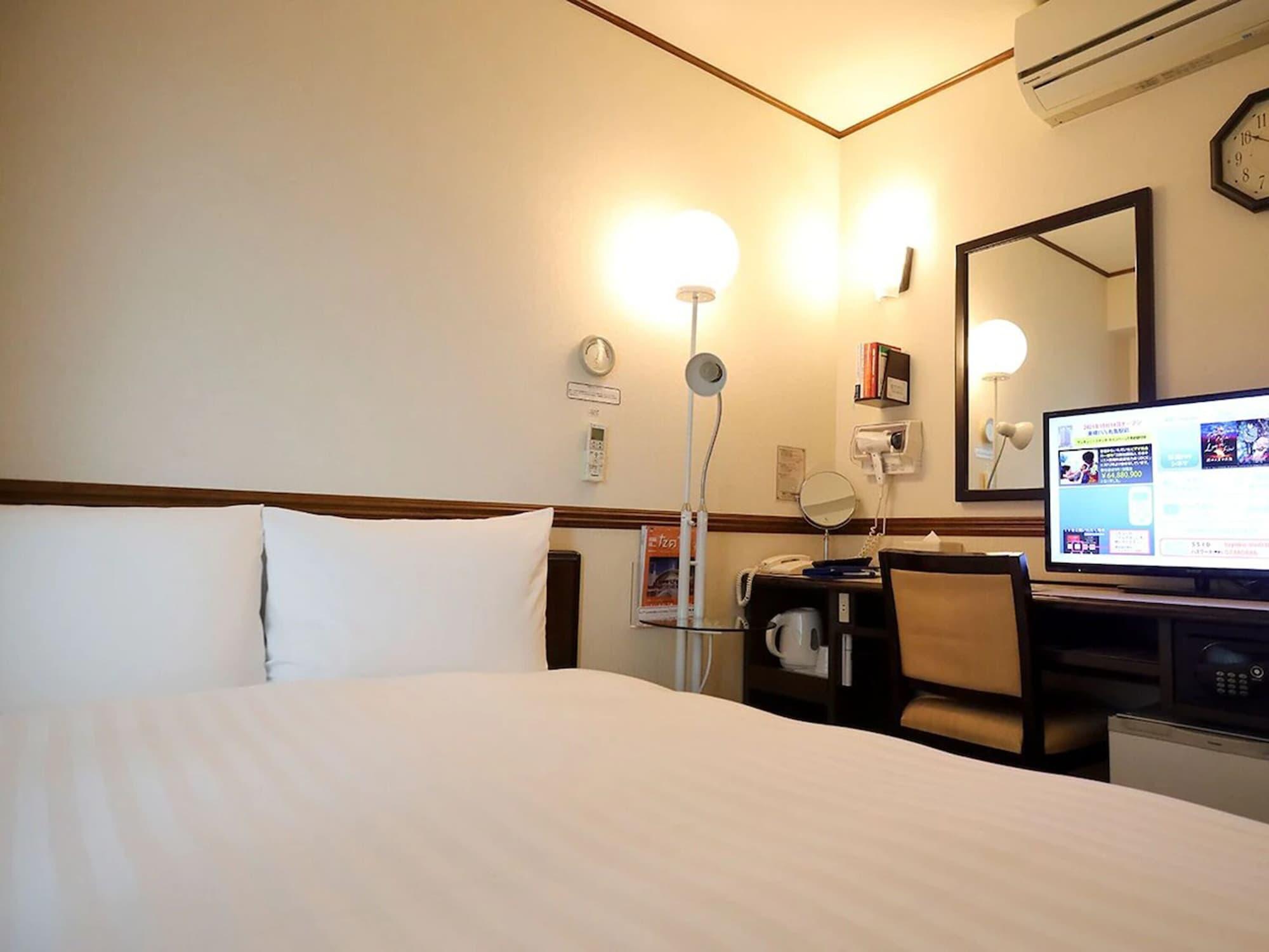 Toyoko Inn Osaka Tsuruhashi Ekimae Екстер'єр фото