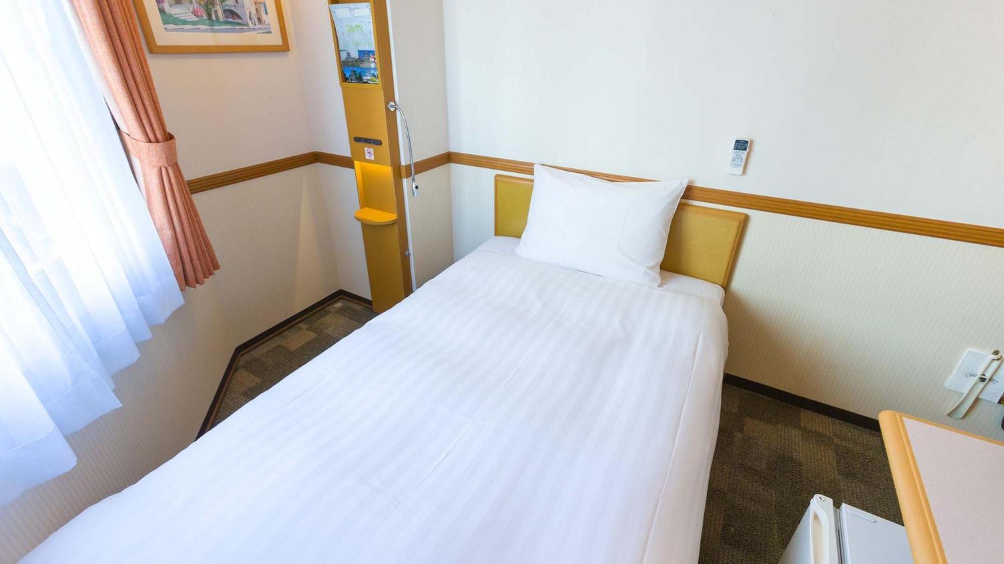 Toyoko Inn Osaka Tsuruhashi Ekimae Номер фото