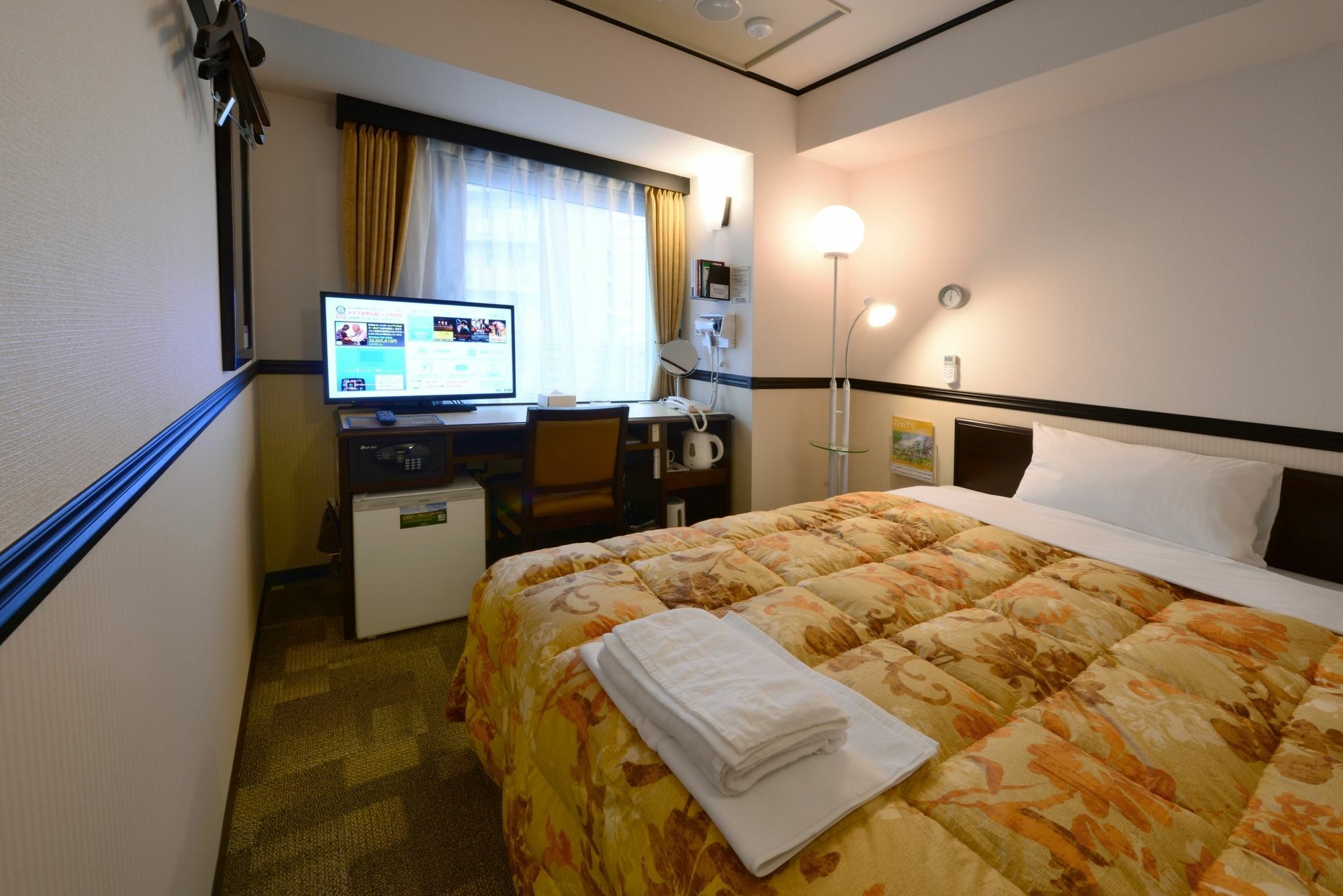 Toyoko Inn Osaka Tsuruhashi Ekimae Екстер'єр фото