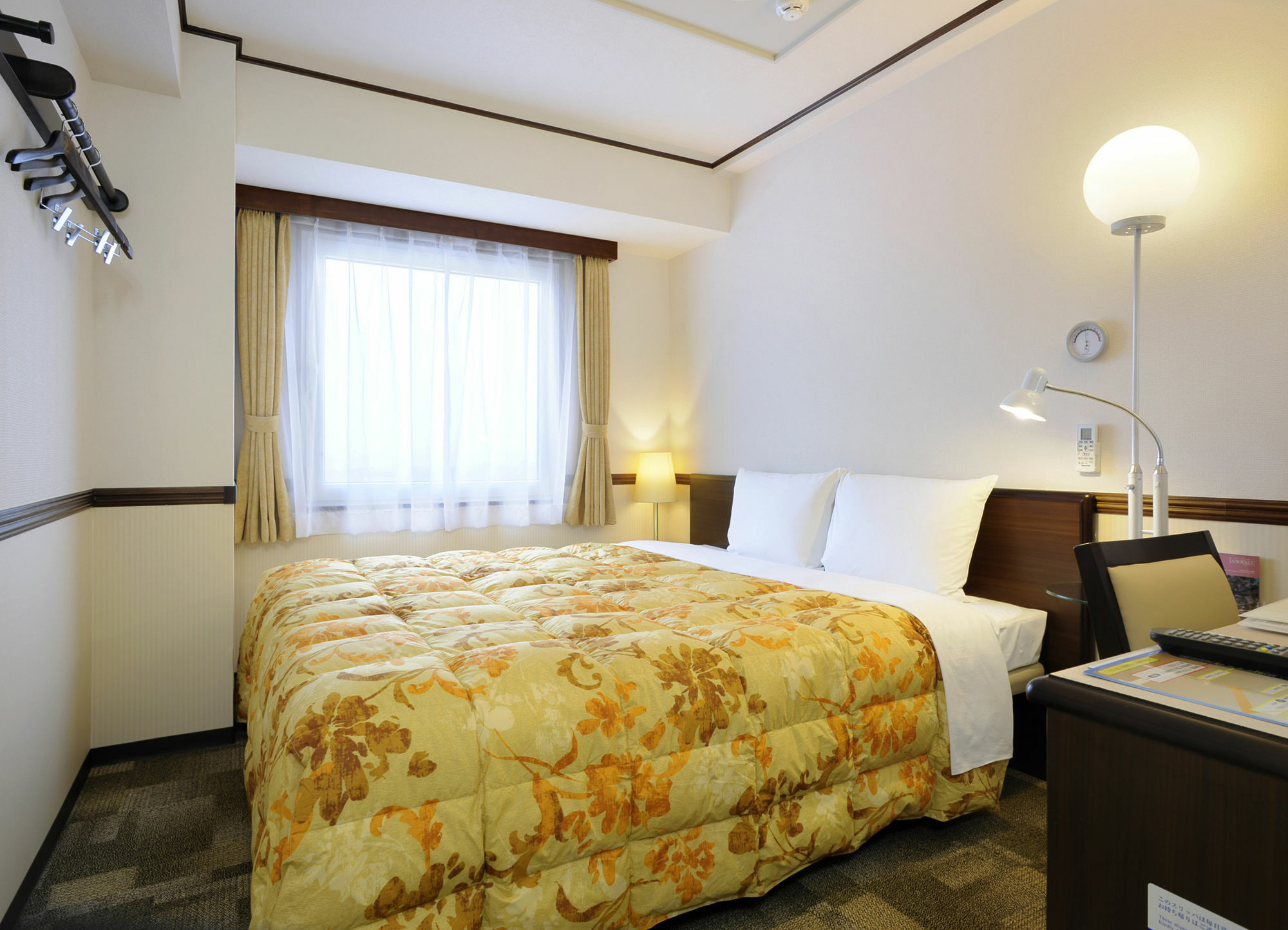 Toyoko Inn Osaka Tsuruhashi Ekimae Екстер'єр фото
